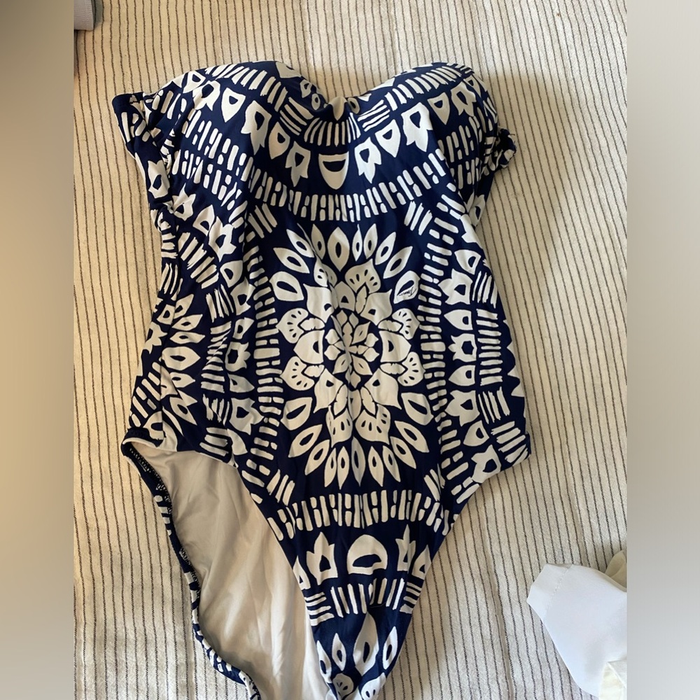 Strapless one piece swimsuit